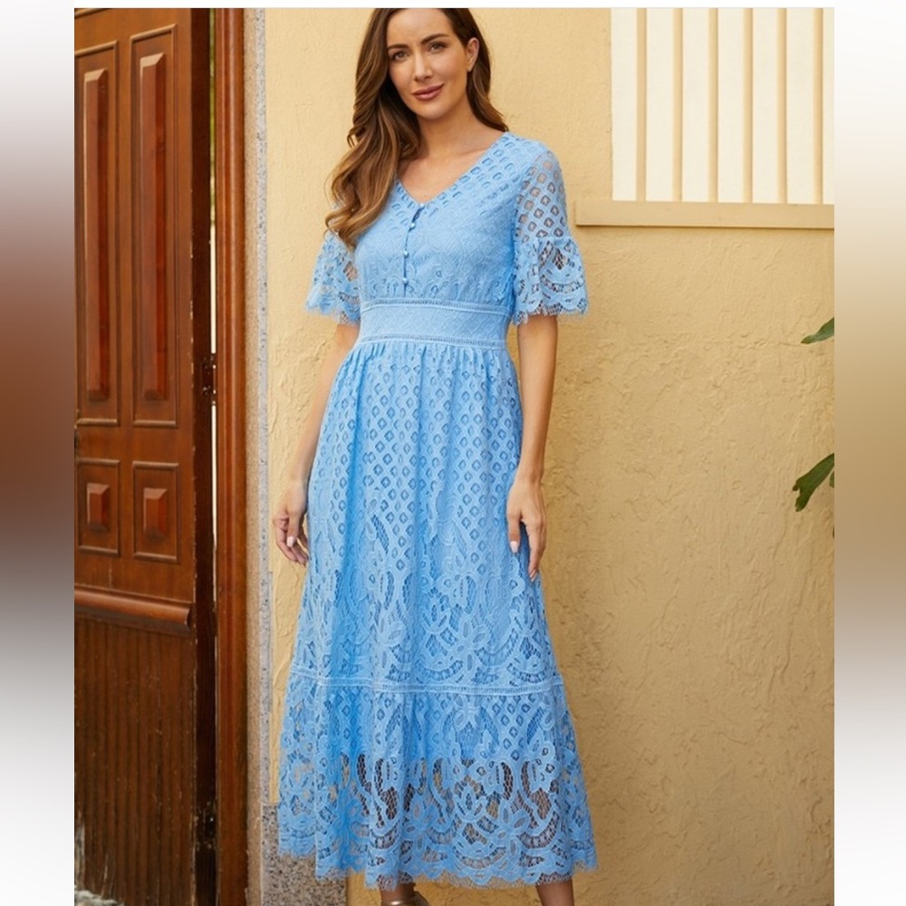 NWOT Half Sleeve V Neck Button Detail Lace Embroidery Dress Size Medium